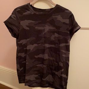Athleta girl black camo T-shirt size XL 14